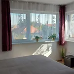 Apartament Menida *